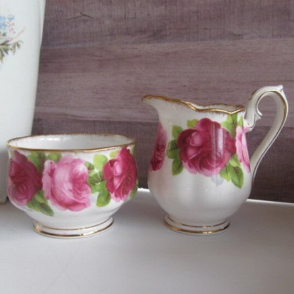 Old English Rose Sugar & Creamer set Rose Pattern Tea Table Coffee Bar Decor - Picture 2 of 6